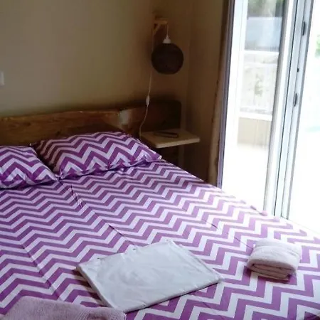 Sugar Loft Jezioro Vouliagmeni