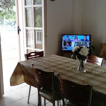 Sugar Loft Jezioro Vouliagmeni